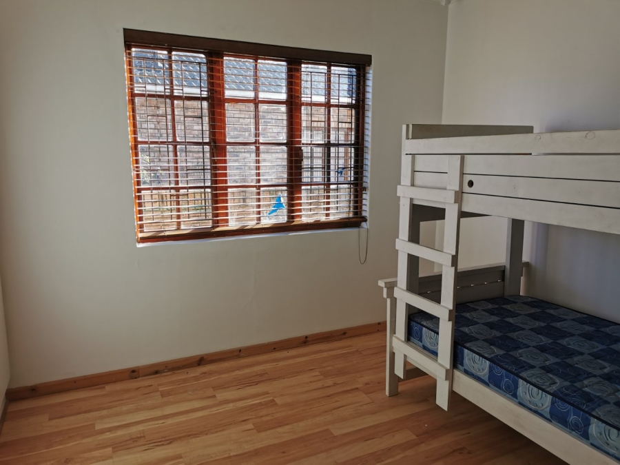 To Let 3 Bedroom Property for Rent in Summerstrand Eastern Cape